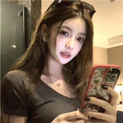 我曾是罗丽娜·波比特